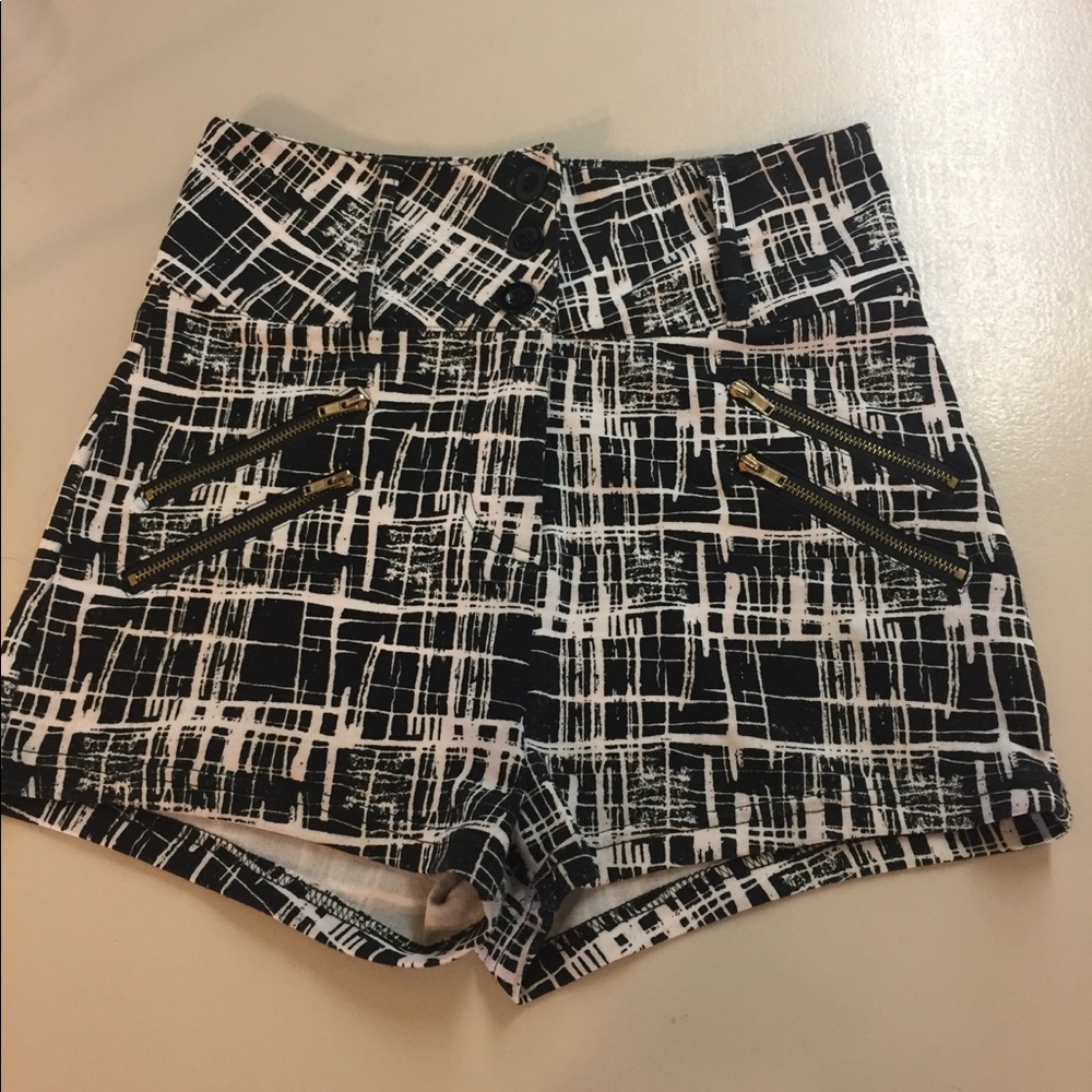 High waisted Connection 18 Shorts S